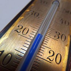 Можно ли делать термометры из подкрашенной воды